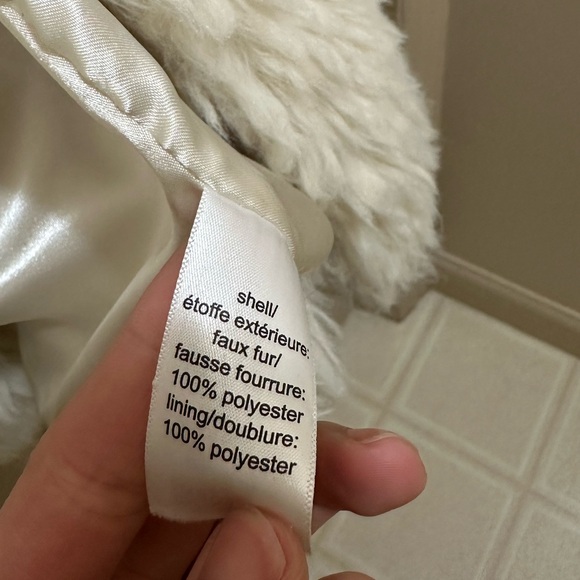 Maurice’s faux fur vest - size: 2 - great condition - Picture 3 of 5